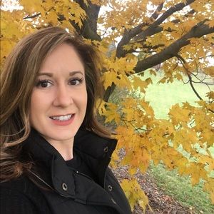 Meet your Posher, Amy